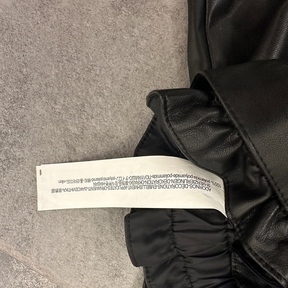 Zara Faux leather skirt with lace trim - size L - Picture 8 of 8